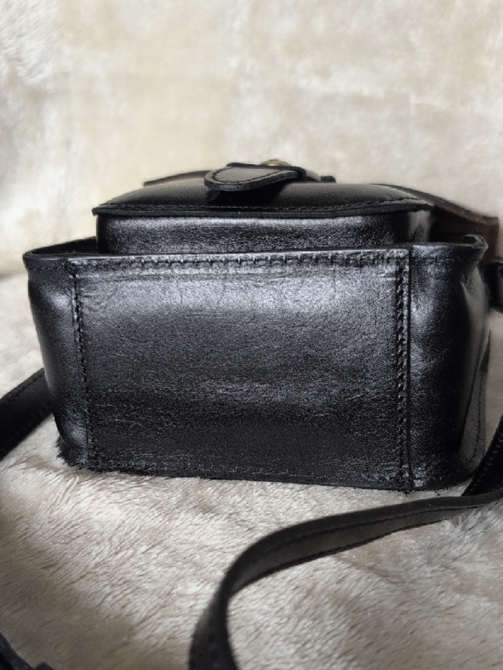 Patricia Nash Leather Two-Tone Crossbody Bag - Black & Brown - Picture 2 of 7